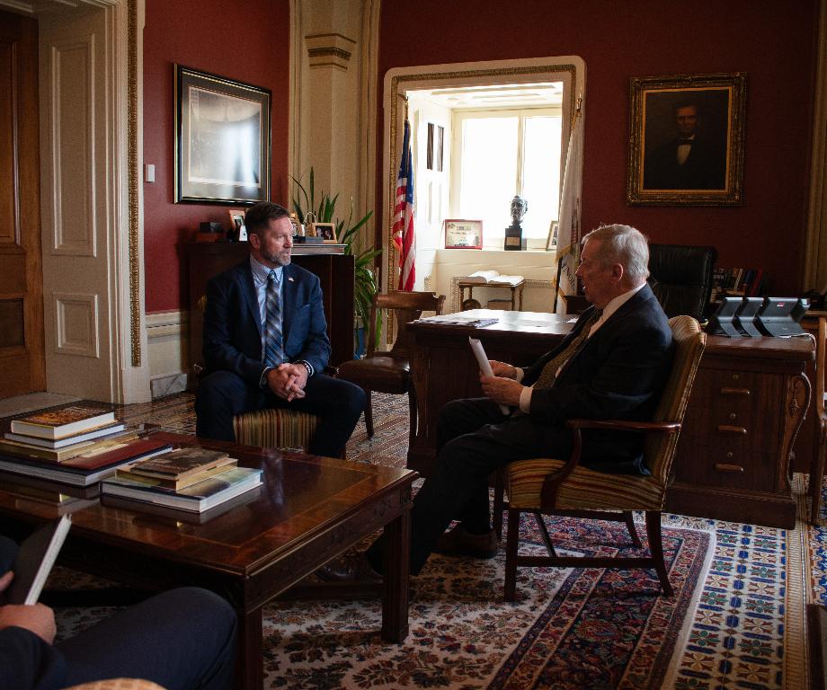 DURBIN MEETS WITH NEW BUREAU OF PRISONS LEADERSHIP
