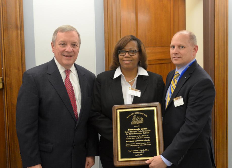 April 12th - Senator Durbin met with Chicago Metra Employee and Recipient of the 2015 Burch Safety Award, Shamonda Jones.