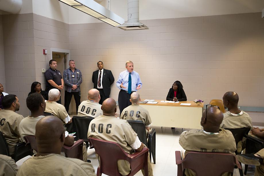 October 5, 2016 - Senator Durbin visited Cook County jail to meet with inmates in the jail’s innovative Mental Health Transition Center