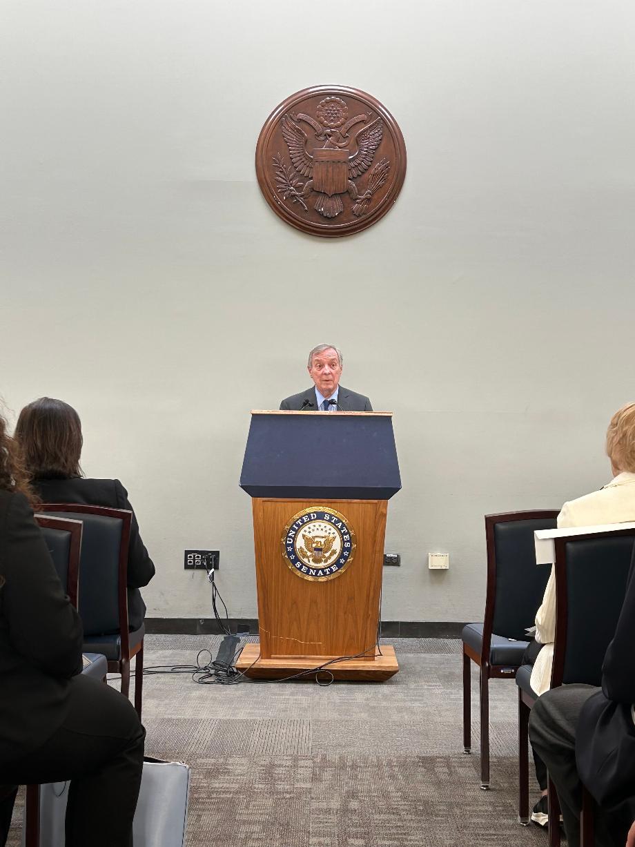 DURBIN DELIVERS REMARKS HONORING FRED WERTHEIMER AS HE RECEIVES THE SENATOR PAUL H. DOUGLAS AWARD FOR ETHICS IN GOVERNMENT