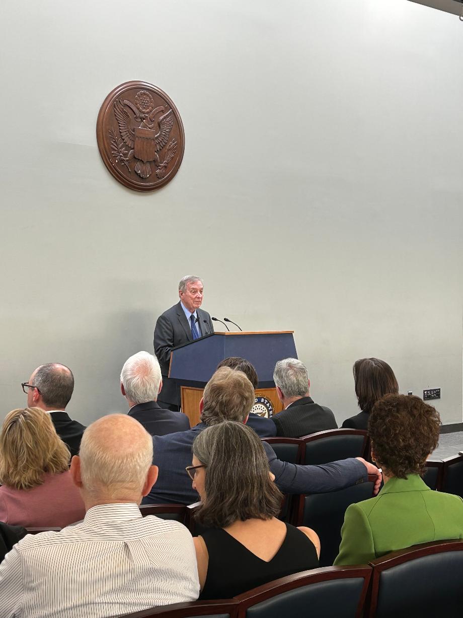 DURBIN DELIVERS REMARKS HONORING FRED WERTHEIMER AS HE RECEIVES THE SENATOR PAUL H. DOUGLAS AWARD FOR ETHICS IN GOVERNMENT