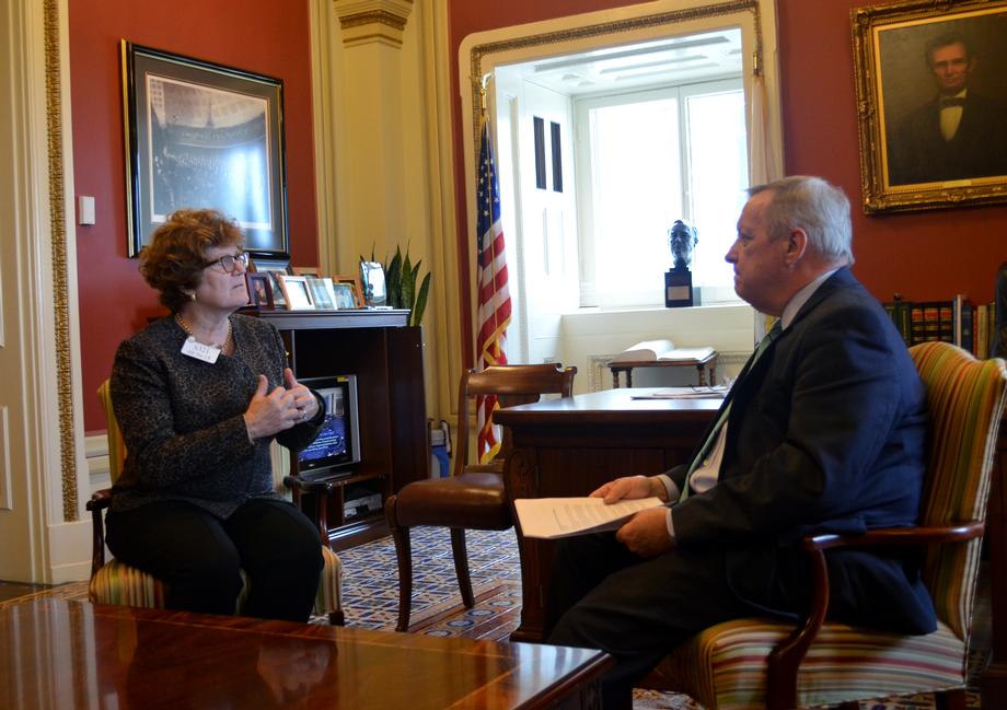 [WASHINGTON, D.C.] September 30, 2015 - U.S. Senator Dick Durbin (D-IL) met with Chicago Airports Chief Ginger Evans to discuss progress at Chicago airports. 