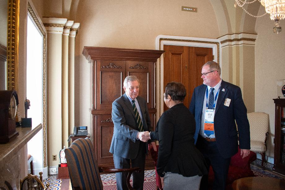 DURBIN MEETS WITH ILLINOIS MEMBERS OF NATIONAL LEAGUE OF CITIES