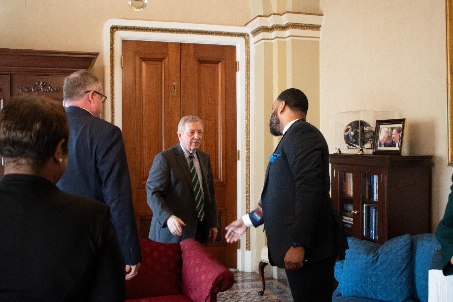 DURBIN MEETS WITH ILLINOIS MEMBERS OF NATIONAL LEAGUE OF CITIES