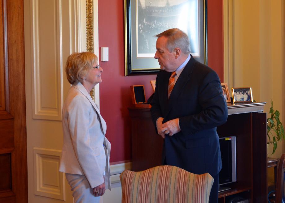 U.S. Senator Dick Durbin (D-IL) welcomed Jill Appell of Altona, Illinois as his guest for a Joint Meeting of Congress.