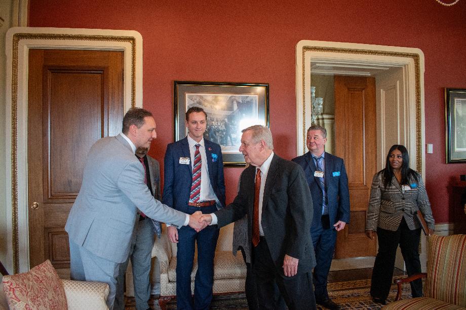 DURBIN MEETS WITH ILLINOIS AIR TRAFFIC CONTROLLERS