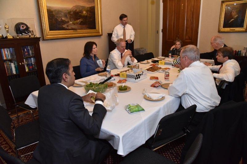 Durbin Hosts Bipartisan Illinois Delegation Lunch