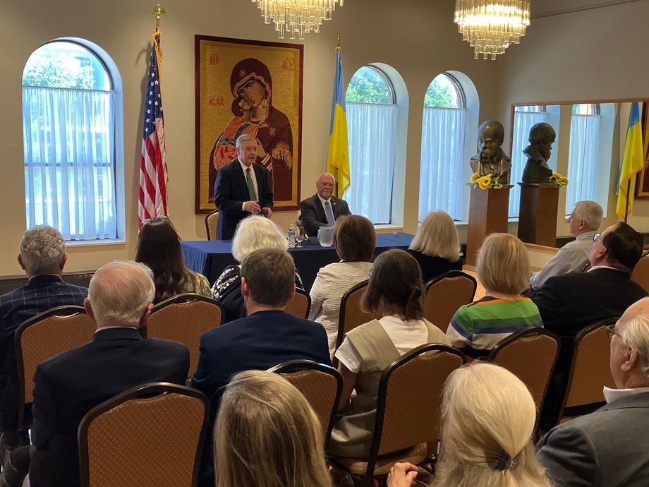 DURBIN PROVIDES NATO SUMMIT UPDATE AT THE UKRAINIAN CULTURE CENTER