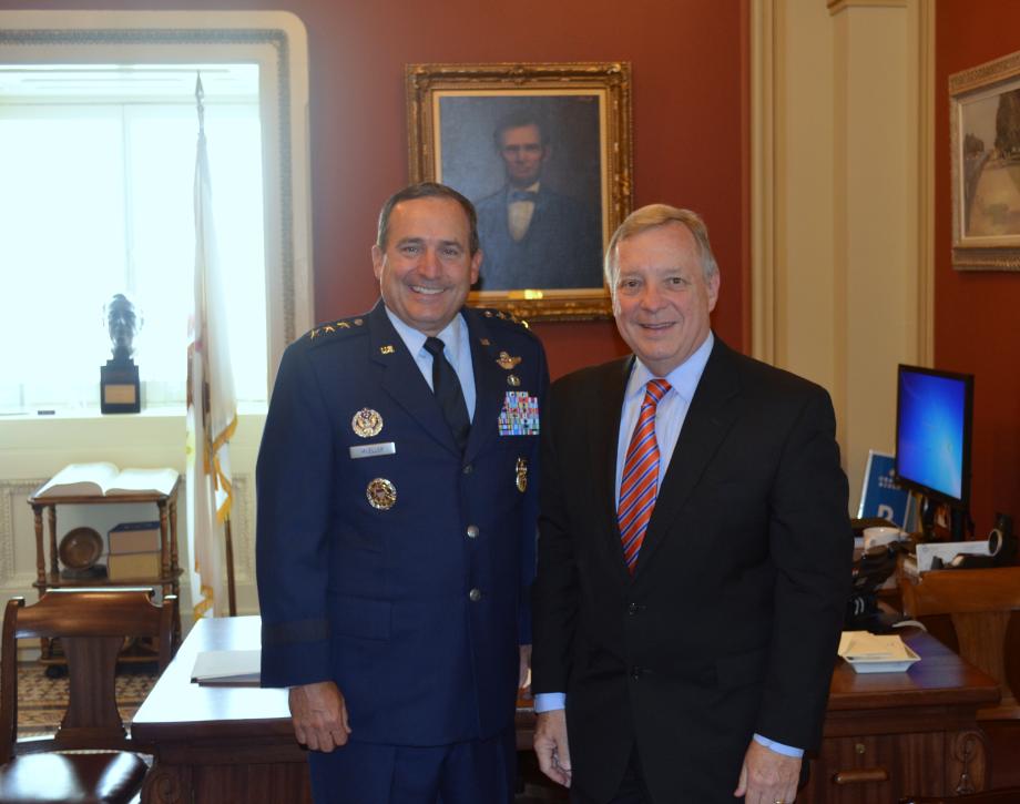 Inspector General of the Air Force Lieutenant General Stephen Mueller met with U.S. Senator Dick Durbin (D-IL) who thanked him for his 35 years of service in the Air Force. Mueller, who is retiring this year, is from Chicago, Illinois and is the second highest ranking member of the Air Force from the city.