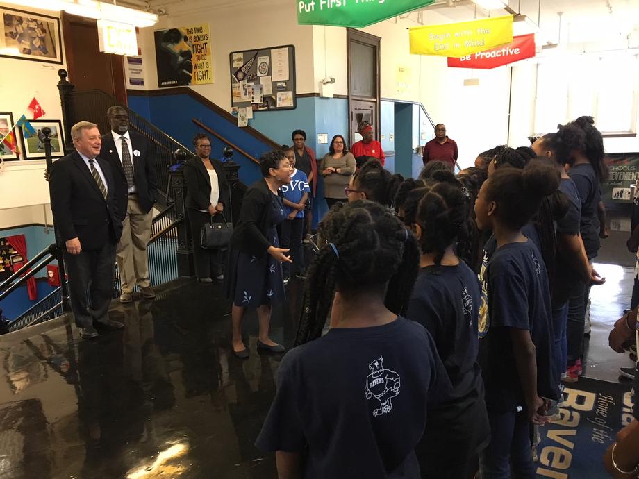 Durbin Visits Poe Elementary in Chicago 