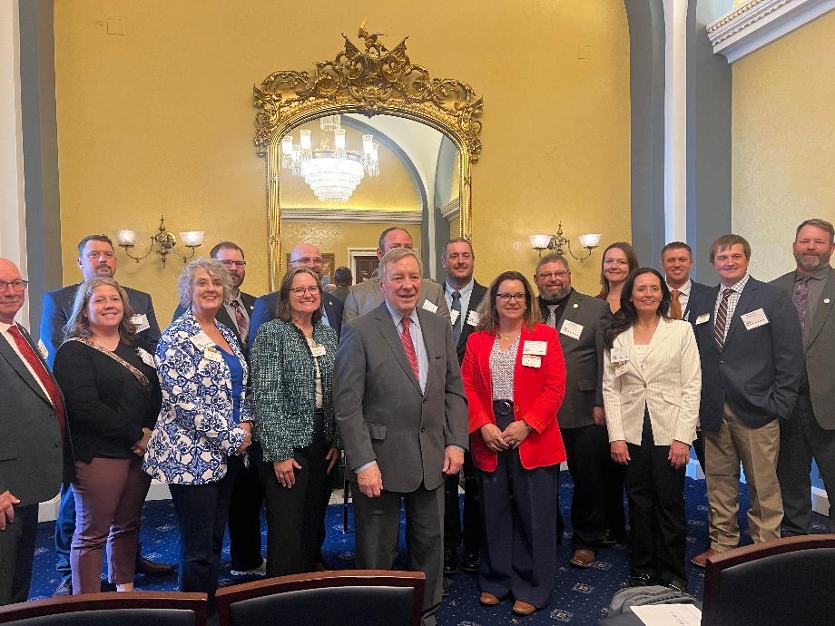 DURBIN MEETS WITH ILLINIOS FARM BUREAU IN WASHINGTON