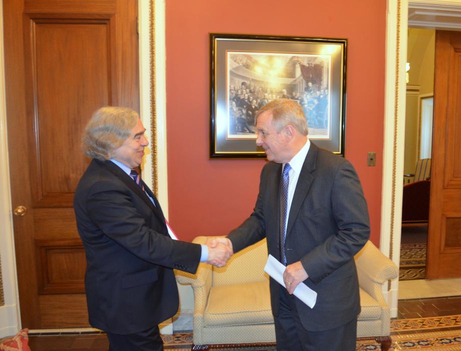 U.S. Senator Dick Durbin (D-IL) met with Secretary of Energy Ernest Moniz to discuss progress of the FutureGen 2.0 in Illinois.