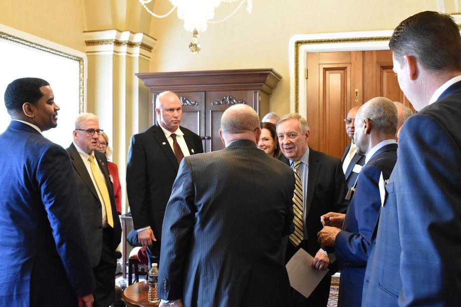 DURBIN MEETS WITH ILLINOIS MUNICIPAL LEAGUE, ILLINOIS MAYORS TO TALK INFRASTRUCTURE