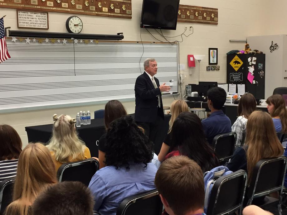 October 10, 2017 – Senator Durbin spoke with students in Carbondale Community High School’s AP Government and Politics class.