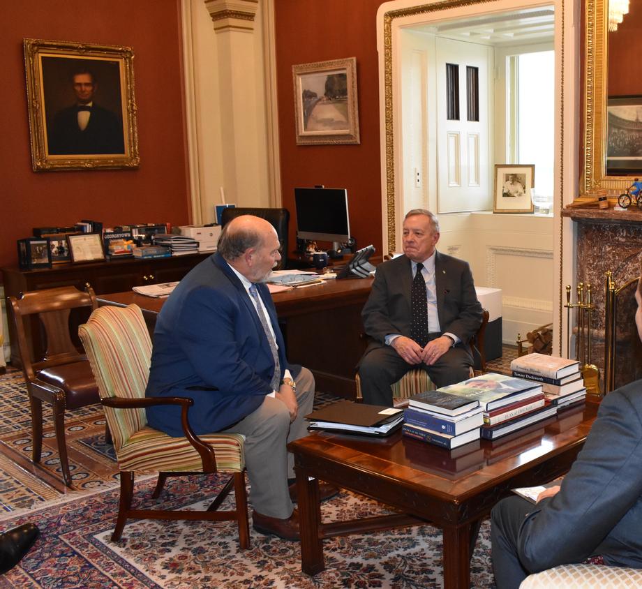 DURBIN TALKS INFRASTRUCTURE IMPROVEMENTS WITH ROCK ISLAND MAYOR