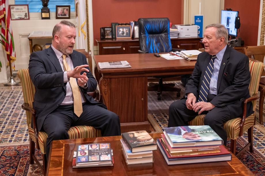 DURBIN MEETS WITH HIS STATE OF THE UNION GUEST, U.S. AMBULANCES FOR UKRAINE’S FOUNDER CHRIS MANSON