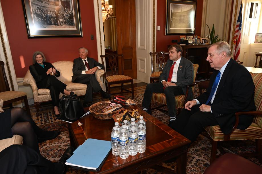 DURBIN HOSTS SENATE, HOUSE UKRAINE CAUCUS MEMBERS TO DISCUSS CONTINUED SUPPORT TOWARD UKRAINE