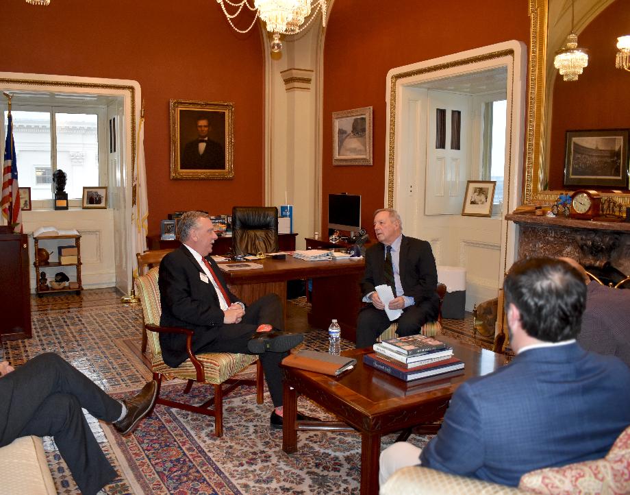 DURBIN MEETS WITH ILLINOIS FARM BUREAU LEADERSHIP
