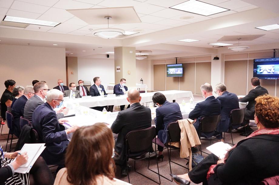 Durbin, Hospital CEOs Meet to Discuss Chicago HEAL Initiative 
