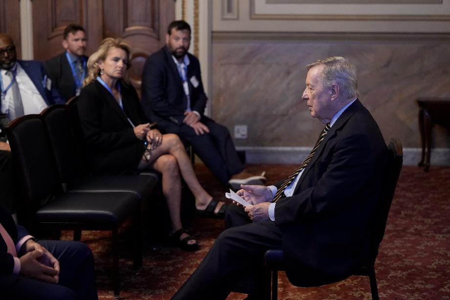 DURBIN MEETS WITH UNITED COUNTIES COUNCIL OF ILLINOIS DURBIN MEETS WITH UNITED COUNTIES COUNCIL OF ILLINOIS